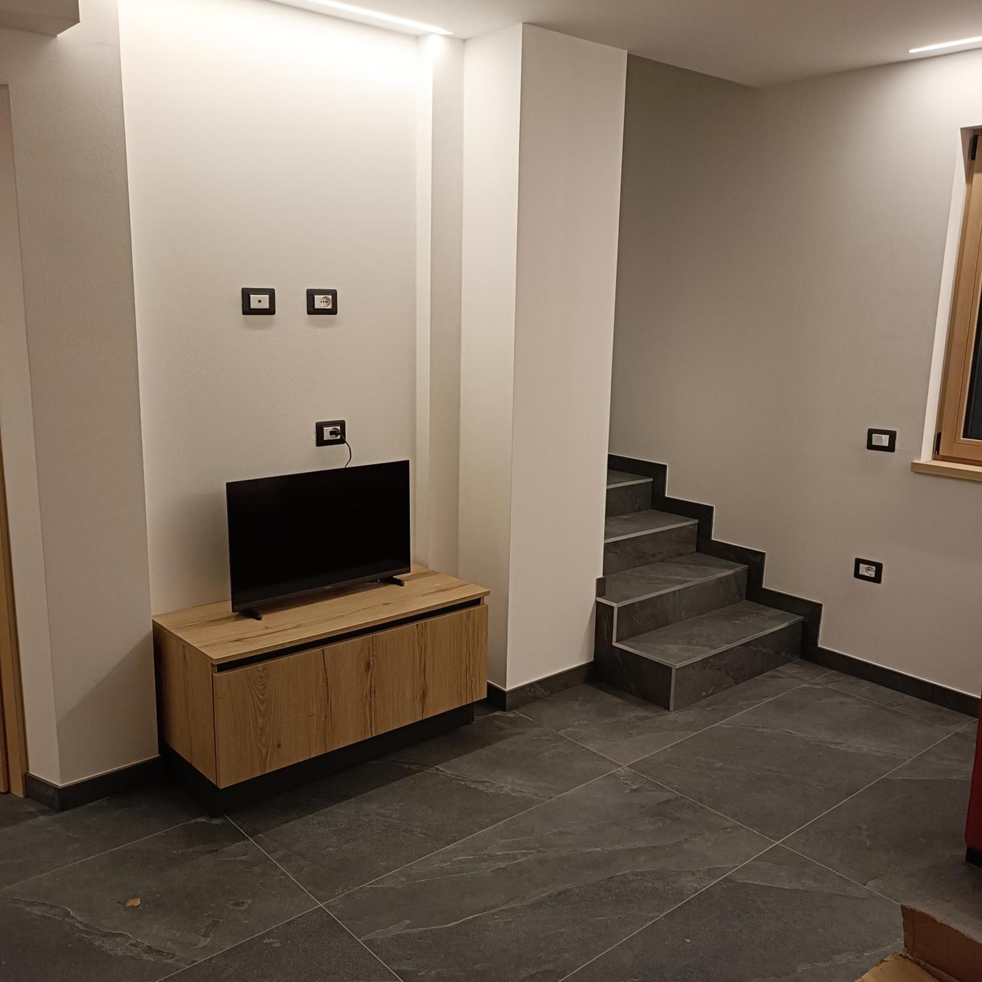 Casa Anita Apartment Mezzana  Luaran gambar